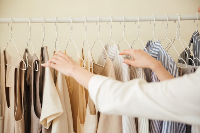 Qual é a melhor forma de lavar roupa de seda?