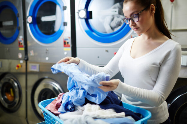 conheça os principais erros na lavagem de roupas